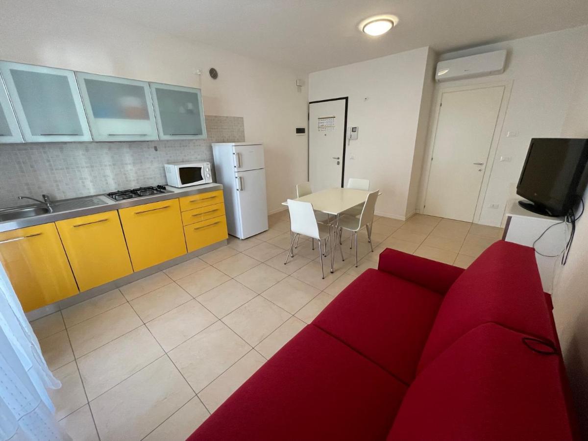 Residence Al Mare - Agenzia Cocal Caorle Exteriör bild